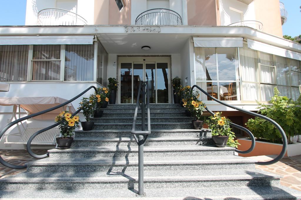 Hotel Escorial Cervia Eksteriør billede